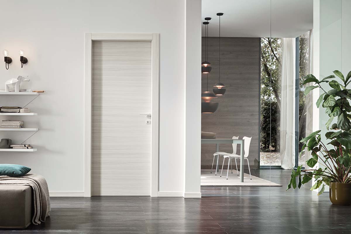 porte interne bianche stile classico in Palissandro Bianco