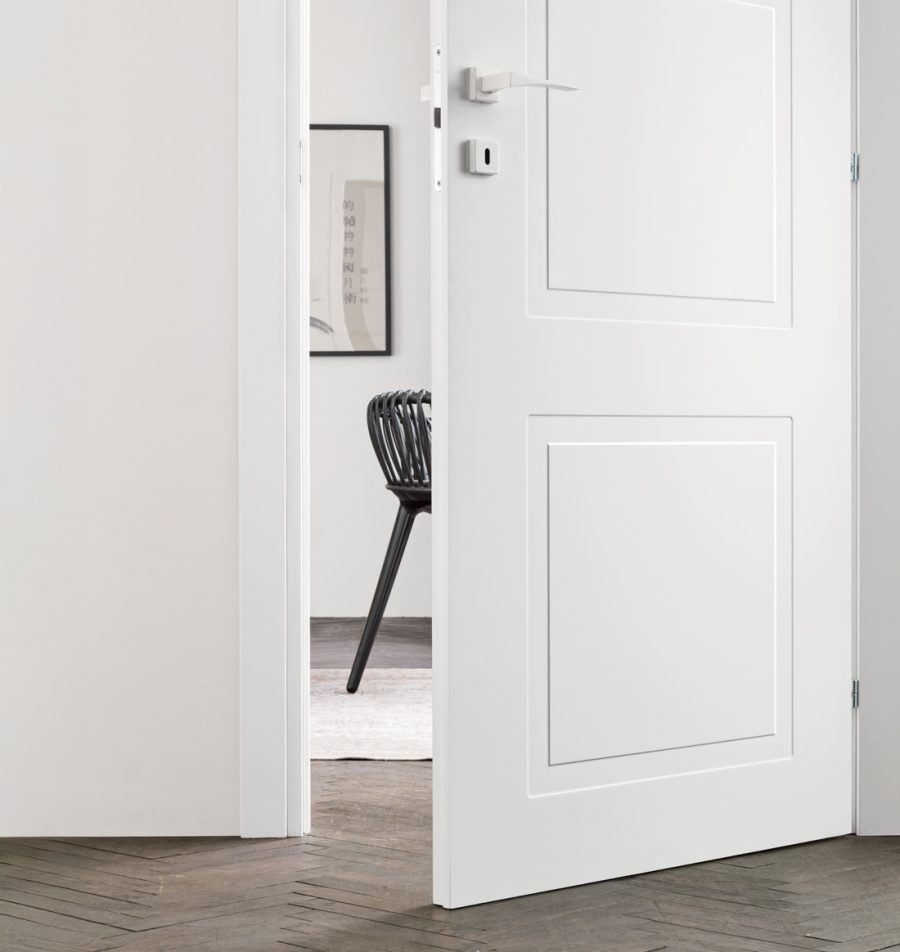 Porta interna collezione Extra con cerniere tipo Anuba a vista